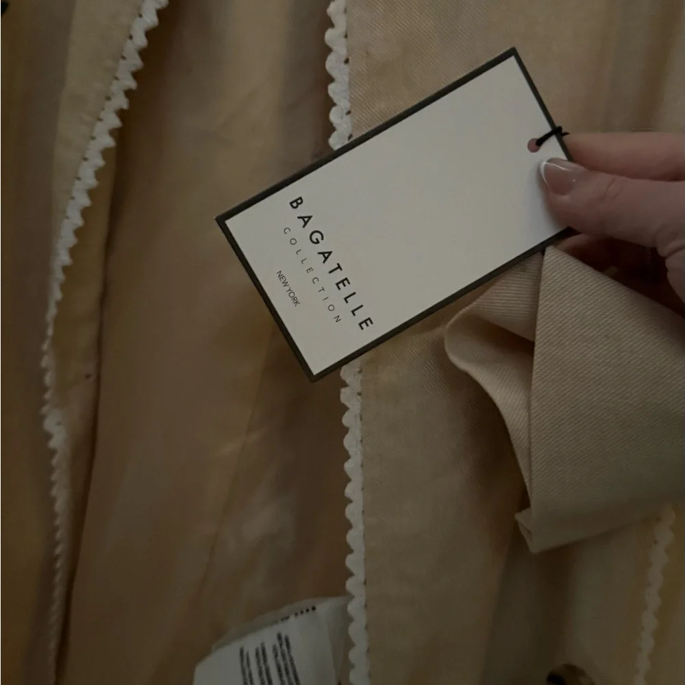 Beige Trench Coat with White Scalloped Trim by - Picture 2 of 4